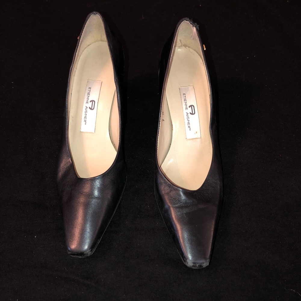 Navy heels - great work shoes!!